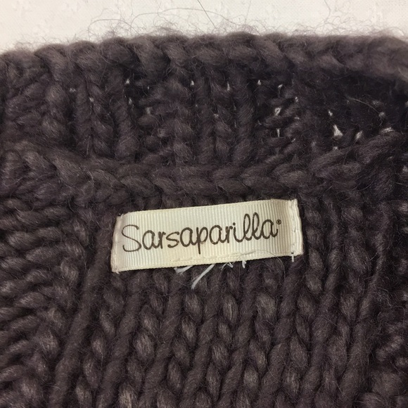 Sweater - Picture 7 of 8